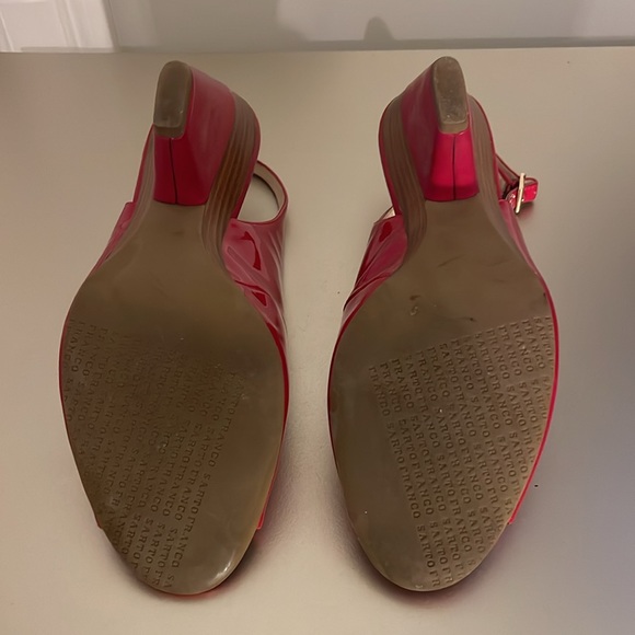 Franko Sarto - red patent wedge sandals - size 10 - Picture 4 of 5